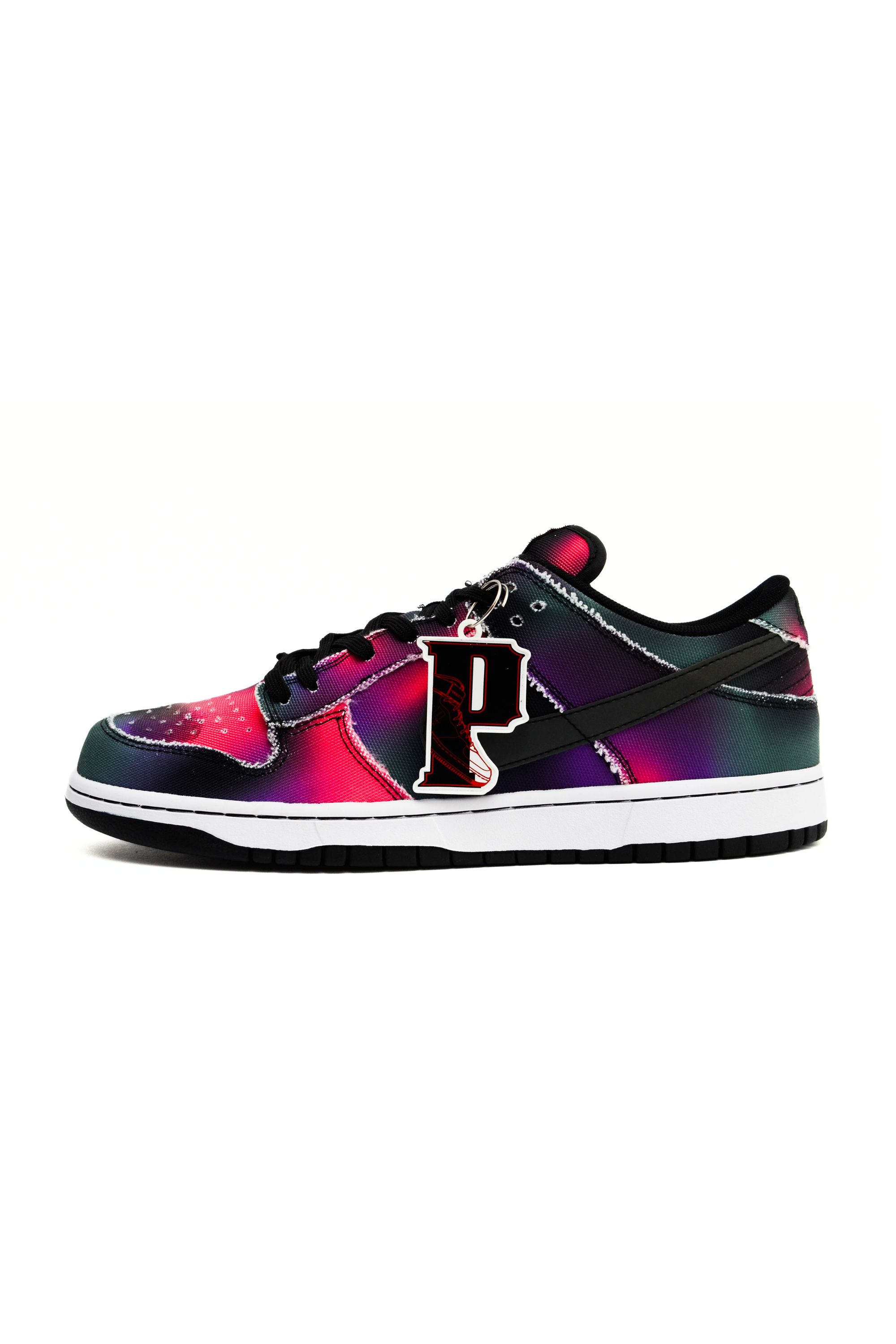 Nike Dunk Low Graffiti \"Pink/Black\" 美品 Nike Dunk Low PRM Graffiti Pink - Droper