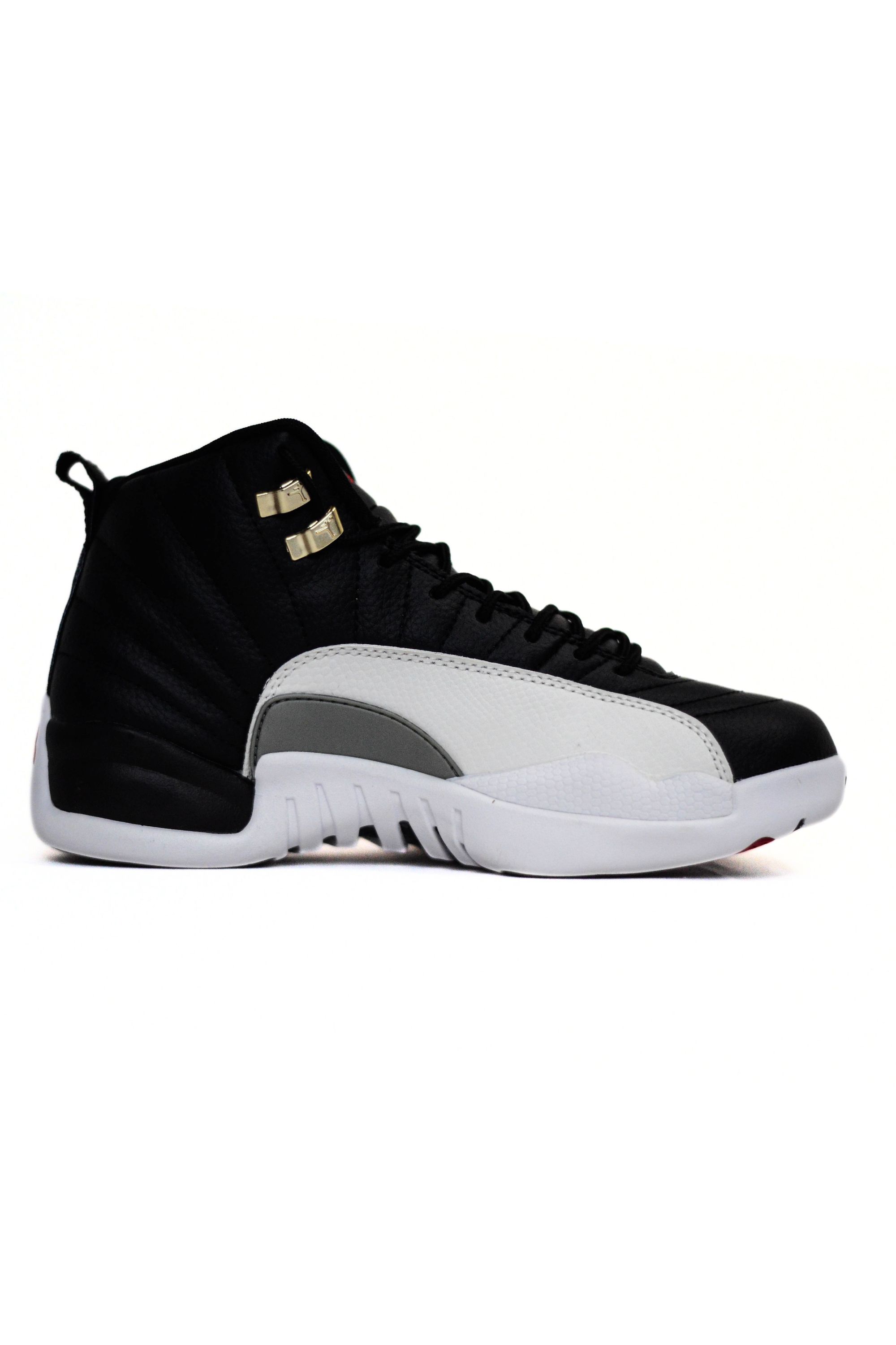 Air Jordan 12 Retro “Playoff” – Clássico de Michael Jordan com